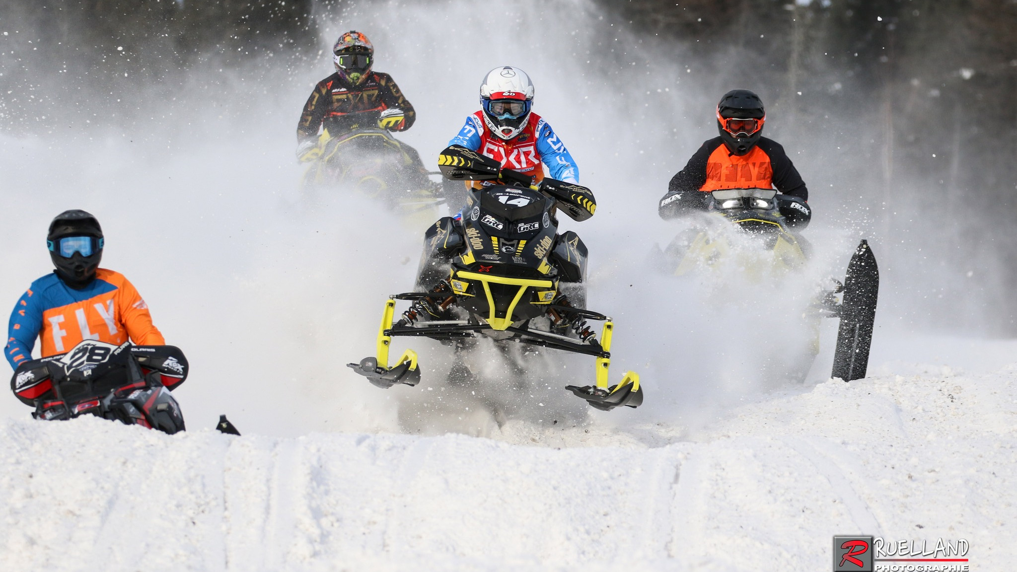 course de motoniege au Grand Prix Ski-doo Vlacourt