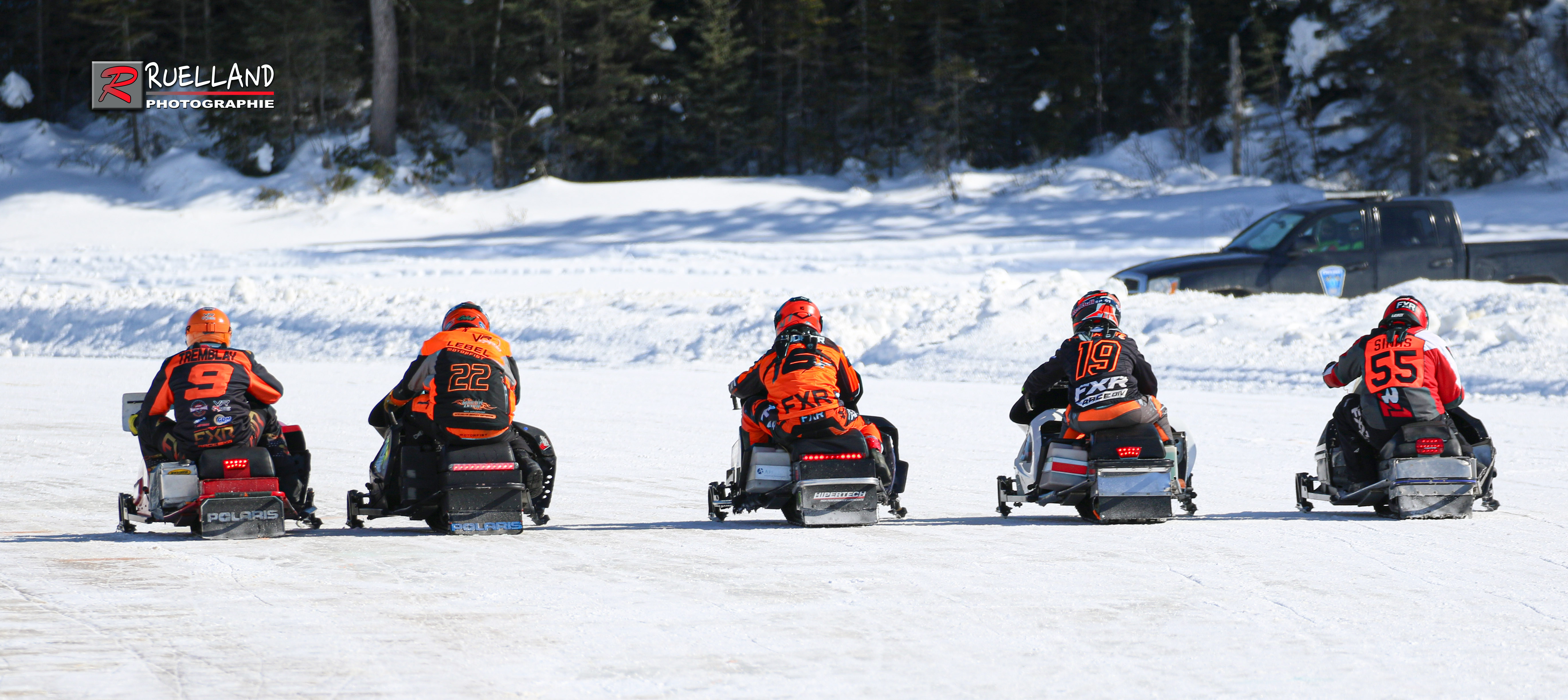 course de motoniege au Grand Prix Ski-doo Vlacourt